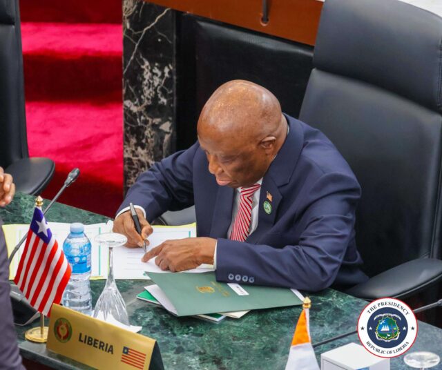 Boakai_Signing_Ecowas_@_50