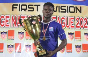 Job Bloe Becomes Free Agent After Liscar Exit