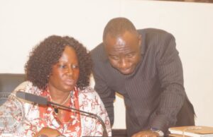 πππ§πππ ππ₯ππ§ππ«π² πππππ’π―ππ¬ ππ«π’πππ’π§π π¬ ππ§π ππ©πππππ¬ ππ«π¨π¦ πππ§πππ¨π«π¬ π
π¨π₯π₯π¨π°π’π§π ππ‘ππ’π« πππππ¬π¬