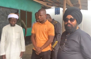 Jeety Donates Food, Cash to Muslims, Calls for Peace During Ramadan